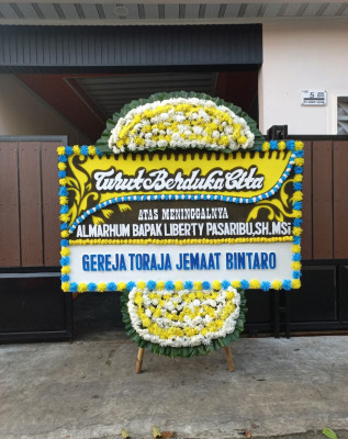 Papan Bunga Duka di Selawi