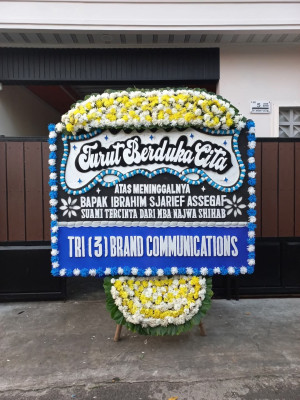 Papan Bunga Duka di Selawi